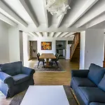 La Bel Air Bed and breakfast
